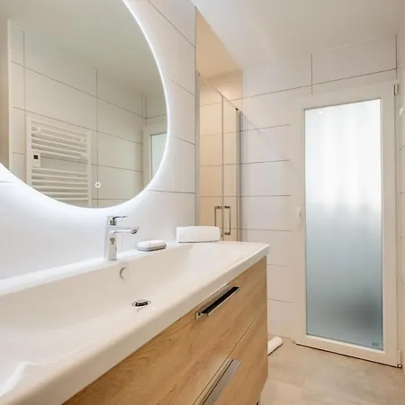 Apartment L'annexe Du 43 - Beautiful T3 For 4 People With Balcony Annecy